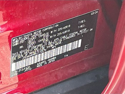 Used 2024 Toyota Venza LE image 29