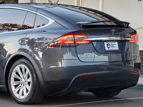Used 2017 Tesla Model X 100D AWD/4WD image 16