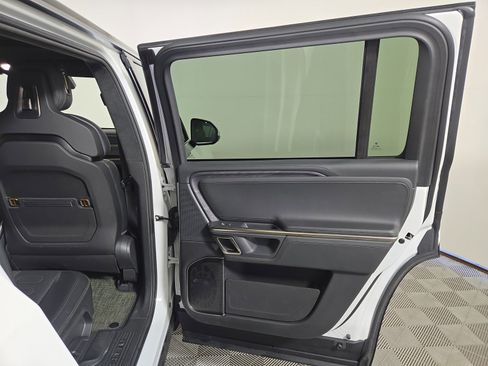 Used 2024 Rivian R1S Adventure AWD/4WD image 19