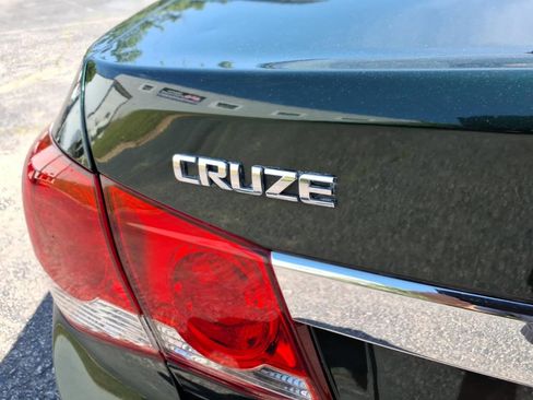 Used 2014 Chevrolet Cruze LT FWD image 5