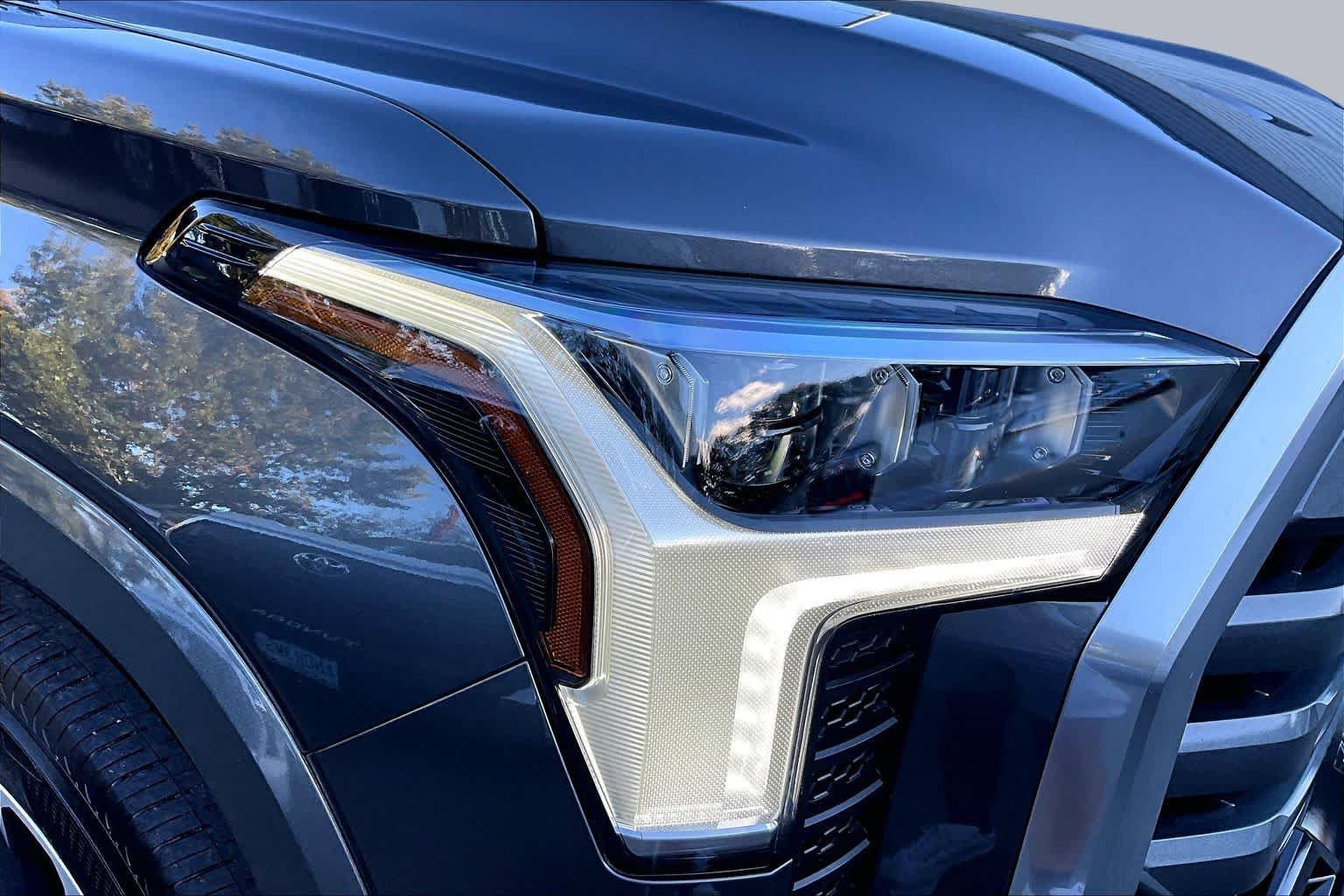Certified 2025 Toyota Tundra Limited AWD/4WD image 25