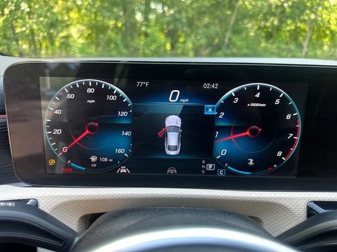 Used 2022 Mercedes-Benz CLA 250 4MATIC image 27