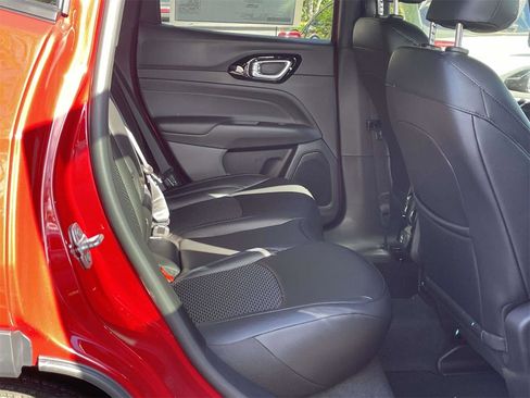 New 2026 Jeep Compass Latitude image 32