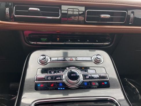 Certified 2023 Lincoln Nautilus Reserve AWD/4WD image 34