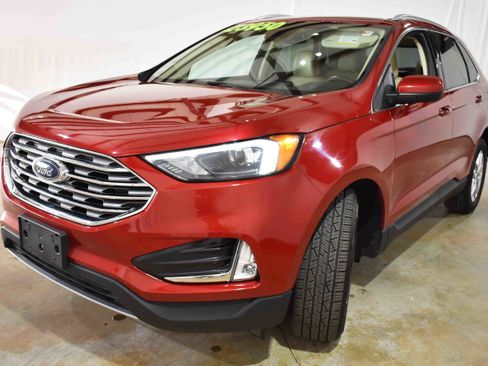 Used 2022 Ford Edge SEL w/ Convenience Package image 5
