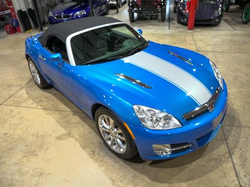 Used 2009 Saturn Sky Hydro Blue RWD image 25