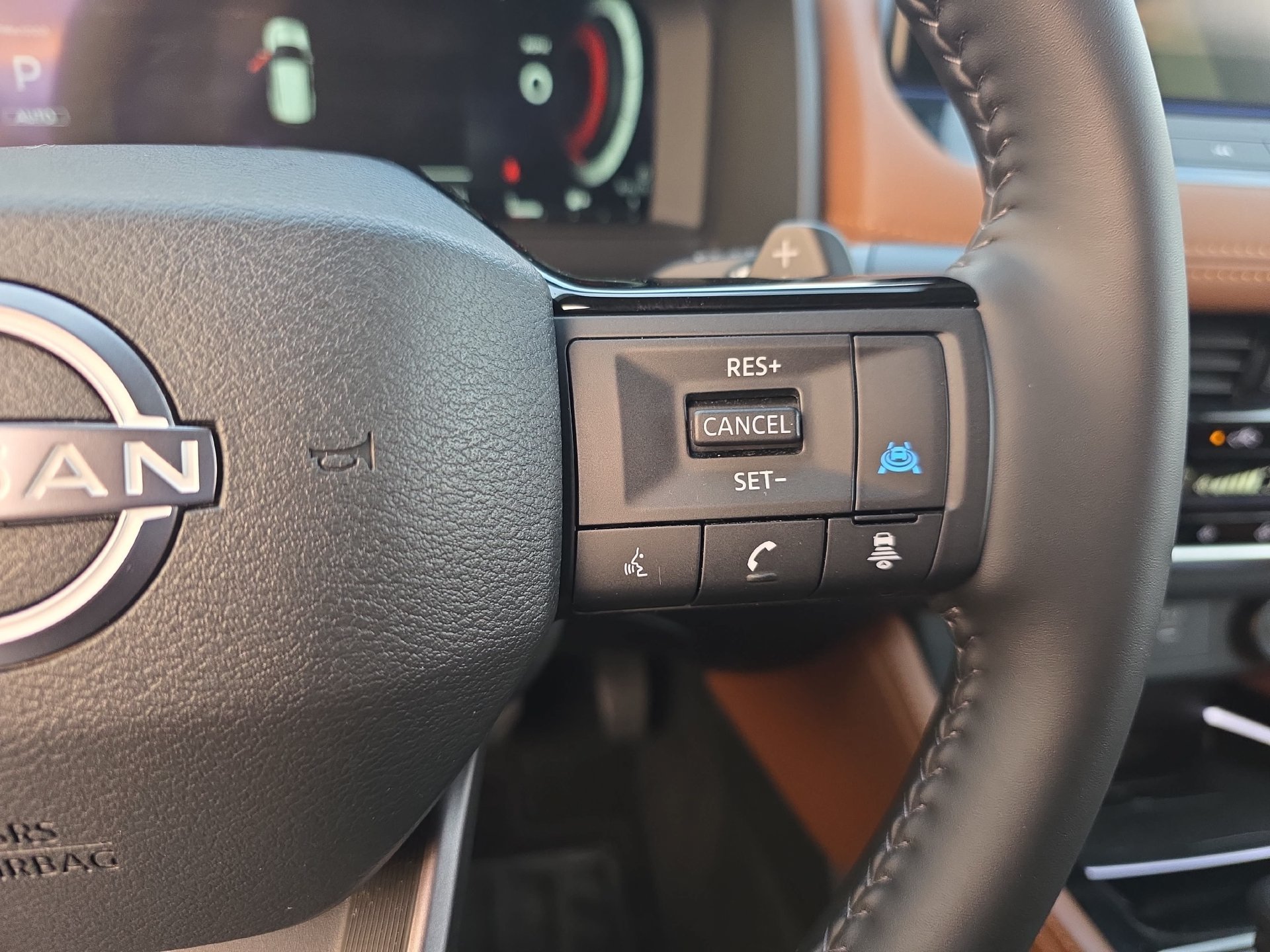 Used 2026 Nissan Rogue Platinum w/ Platinum Premium Package AWD/4WD image 18