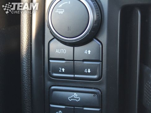 Used 2021 Chevrolet Silverado 1500 Custom Trail Boss image 18