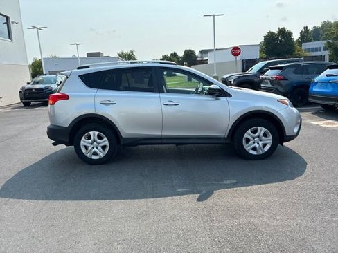 Used 2013 Toyota RAV4 LE AWD/4WD image 5