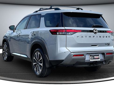 New 2026 Nissan Pathfinder Platinum AWD/4WD image 3