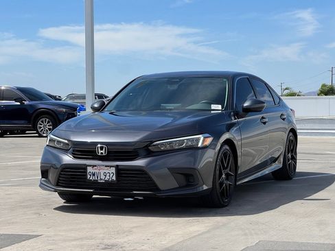 Used 2024 Honda Civic EX image 4