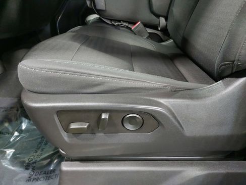 Used 2023 Chevrolet Silverado 1500 LT image 29