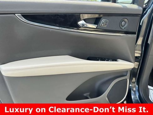 Used 2021 Lincoln Nautilus Reserve image 16