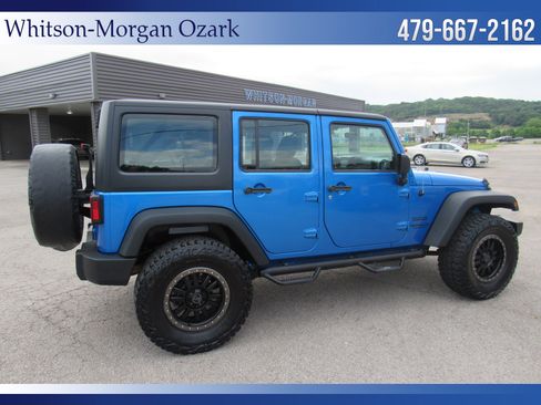 Used 2016 Jeep Wrangler Unlimited Sport w/ Connectivity Group AWD/4WD image 17