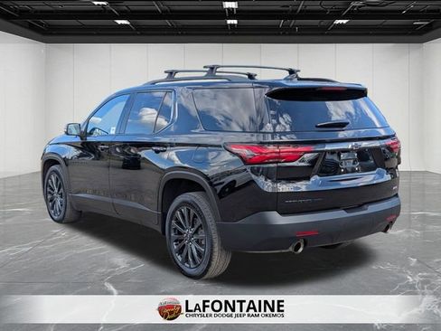 Used 2023 Chevrolet Traverse RS image 3