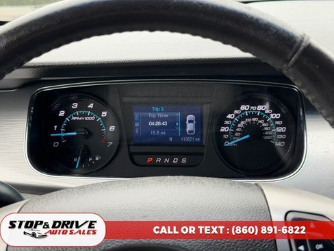 Used 2015 Ford Taurus SEL FWD image 14