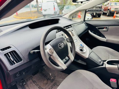 Used 2013 Toyota Prius Three image 13