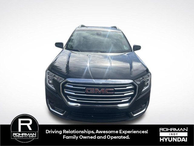 Used 2024 GMC Terrain SLT AWD/4WD image 1