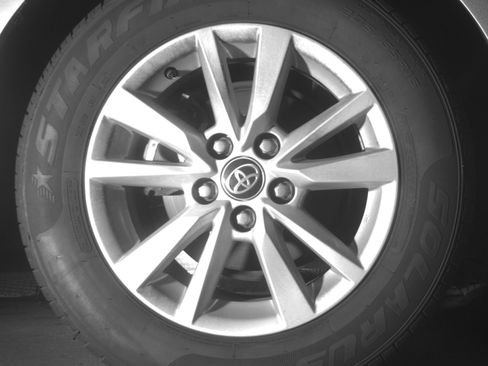 Used 2025 Toyota Camry LE image 15