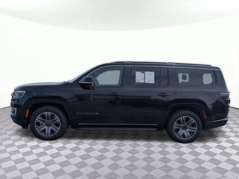Used 2024 Jeep Wagoneer Series II w/ Flexible Seating Group AWD/4WD image 6