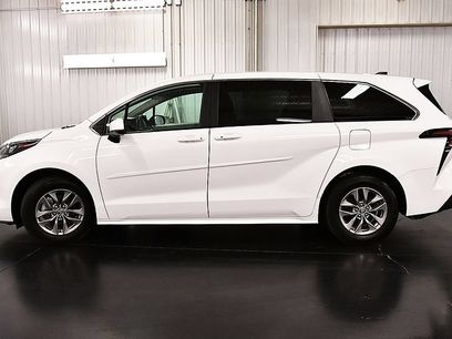 Used 2024 Toyota Sienna LE