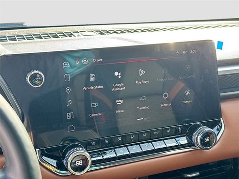 Used 2024 GMC Canyon AT4 w/ AT4 Premium Package image 15