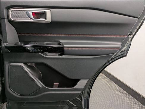 Used 2022 Ford Explorer ST-Line w/ Class IV Trailer Tow Package image 24