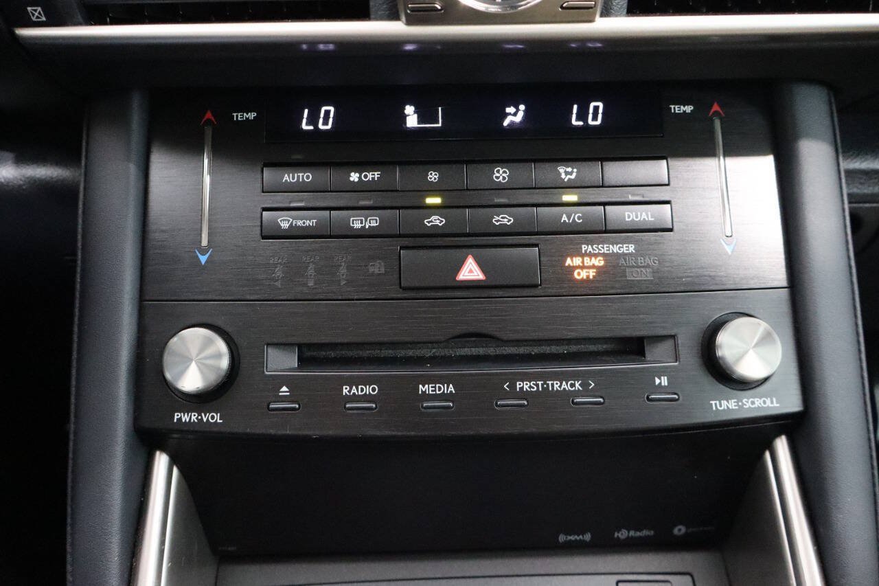 Used 2017 Lexus IS 200t w/ Premium Package RWD image 23