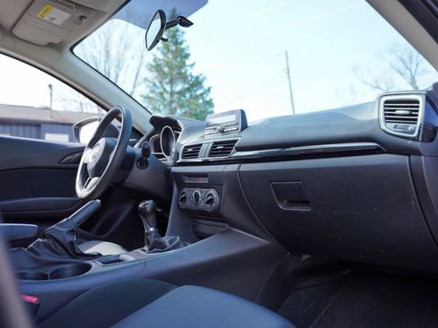 Used 2014 MAZDA MAZDA3 i Sport image 31