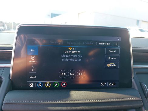 Used 2021 Chevrolet Suburban Z71 w/ Rear Media and Nav Package image 24