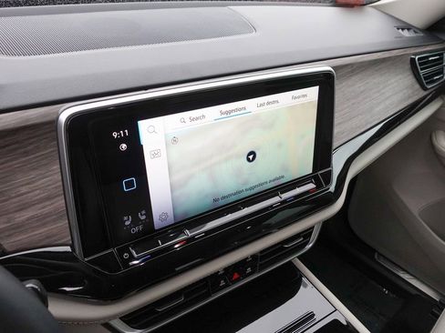 Certified 2025 Volkswagen Atlas SEL image 21