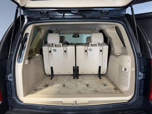 Used 2011 Chevrolet Tahoe LT w/ Luxury Package RWD image 22