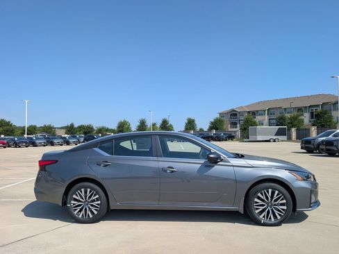 New 2026 Nissan Altima 2.5 SV AWD/4WD image 3