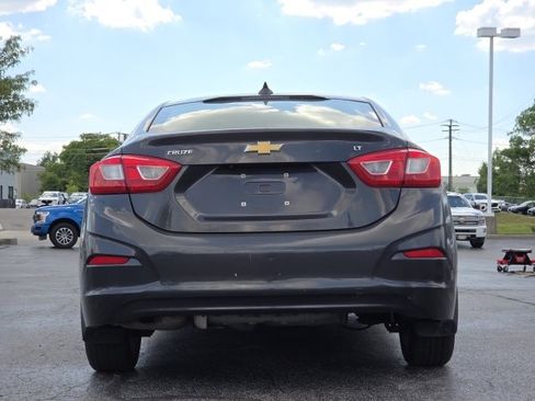 Used 2016 Chevrolet Cruze LT w/ Convenience Package FWD image 11