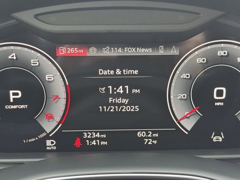 Certified 2025 Audi Q7 3.0T Prestige image 11