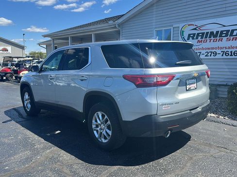 Used 2021 Chevrolet Traverse LS AWD/4WD image 5