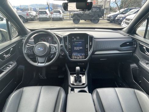 Used 2025 Subaru Forester Limited AWD/4WD image 4