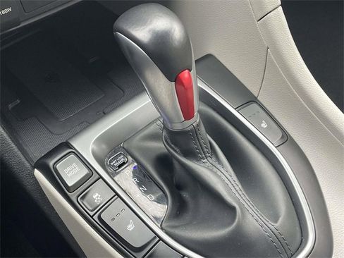 Used 2019 Hyundai Veloster Turbo Ultimate image 29