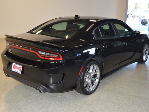 Used 2023 Dodge Charger GT image 3