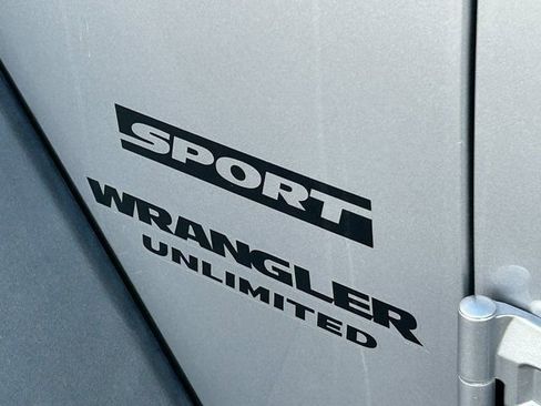 Used 2015 Jeep Wrangler Unlimited Sport w/ Connectivity Group image 8