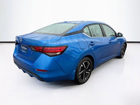 Used 2025 Nissan Sentra SV w/ All-Weather Package image 7