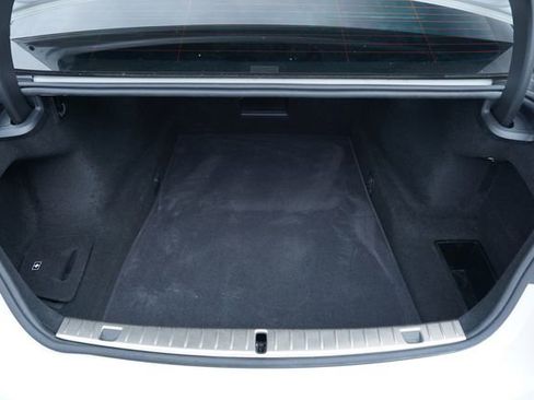 Used 2022 BMW 740i w/ M Sport Package RWD image 26