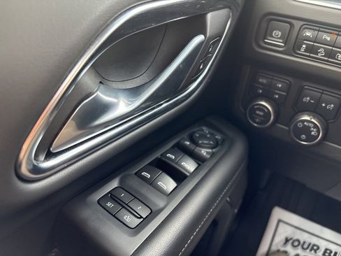 Used 2023 Chevrolet Tahoe Z71 w/ Off-Road Capability Package image 29