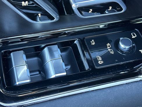 Certified 2025 Land Rover Range Rover Sport SV Edition Two image 15