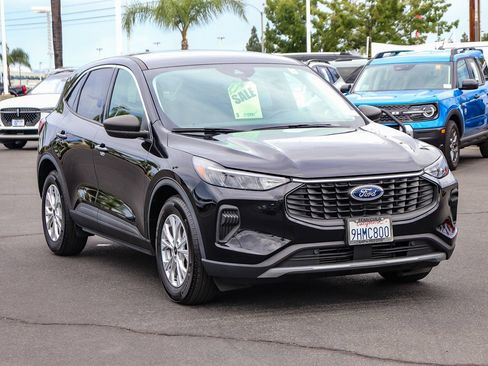 Certified 2023 Ford Escape Active FWD image 3