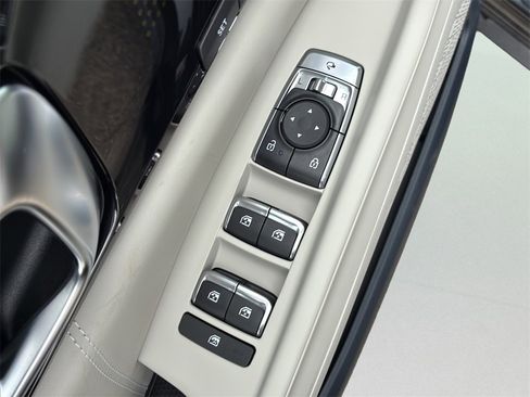 New 2026 Kia Carnival SX Prestige image 9