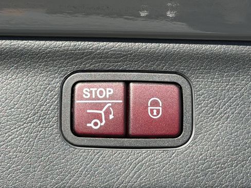 Certified 2023 Mercedes-Benz EQS 580 4MATIC SUV image 14