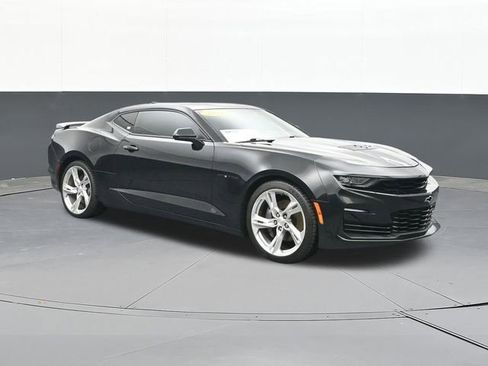 Used 2019 Chevrolet Camaro SS RWD image 1