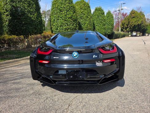 Used 2015 BMW i8 image 5