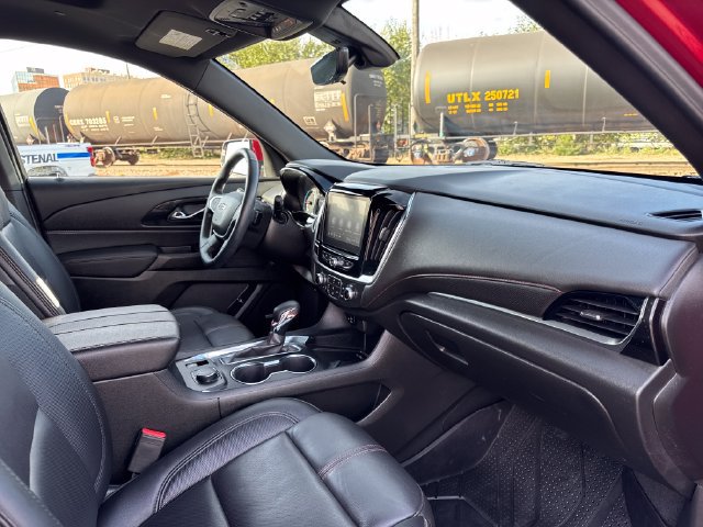 Used 2024 Chevrolet Traverse RS w/ LPO, Floor Liner Package AWD/4WD image 28